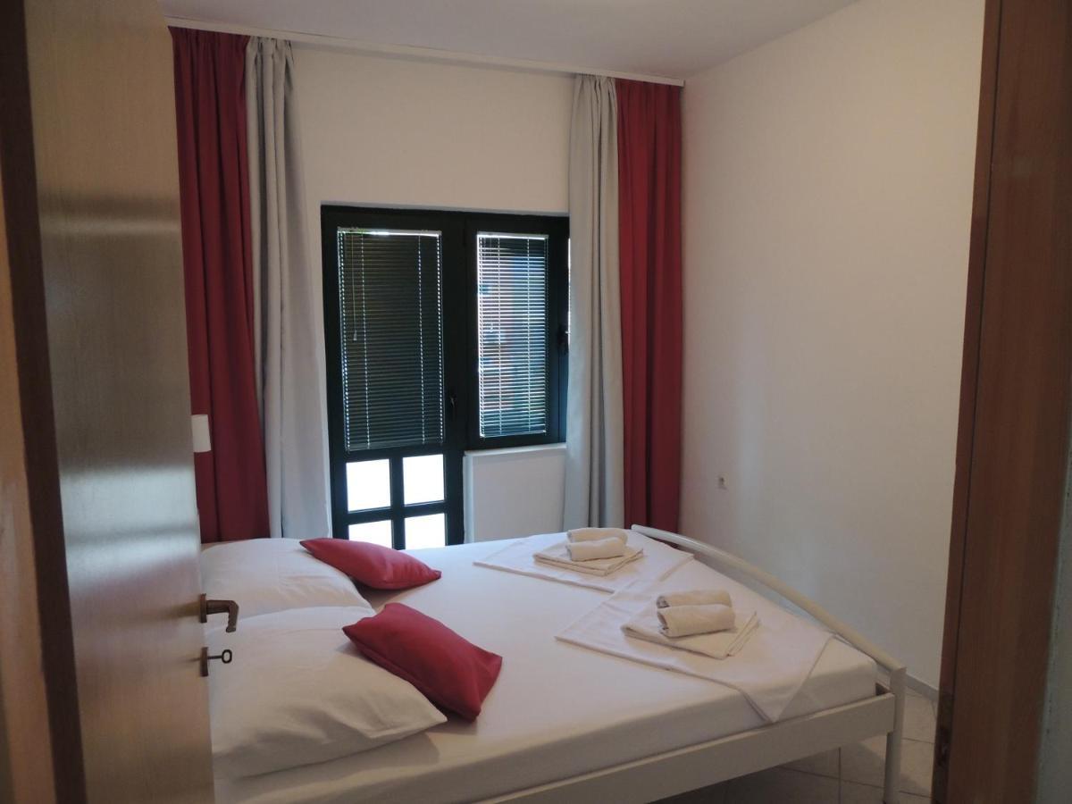 Apartments Suljic - Cash Only Property Stari Grad  Bagian luar foto
